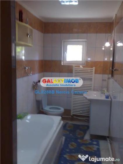 Casă cu 7 camere cu Teren 359 Mp în 1 Mai
