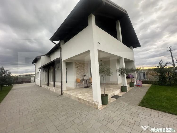 Casă cu 3 camere cu Teren 3600 Mp în Păulești