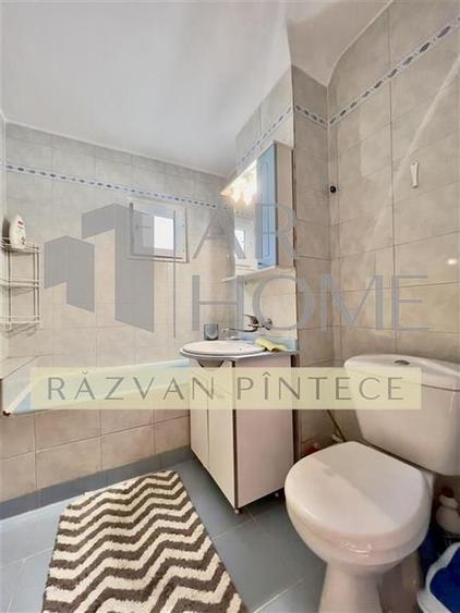 Apartament cu 4 camere decomandat în Cantacuzino