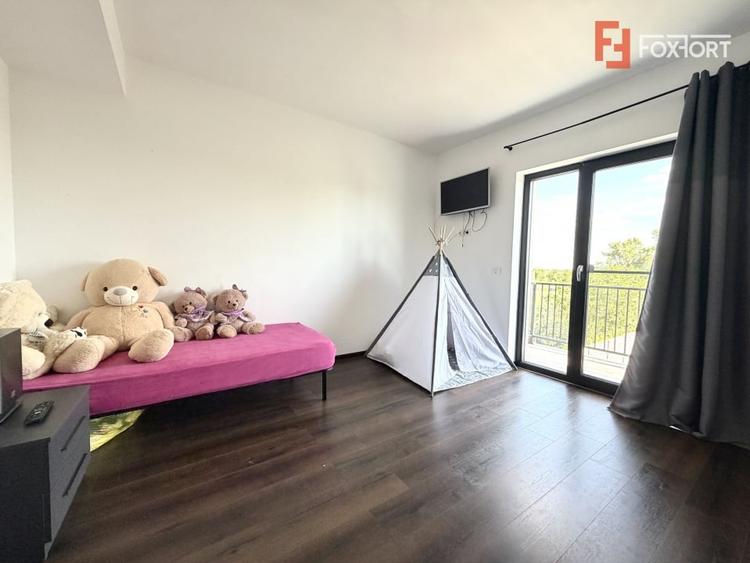 Duplex cu 4 camere cu Teren 430 Mp în Sânandrei