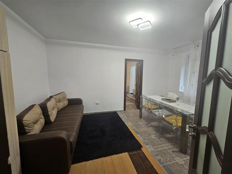 Apartament cu 2 camere nedecomandat, mobilat în Tudor Vladimirescu