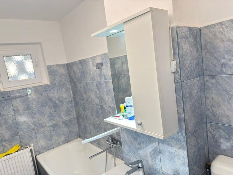 Apartament cu 2 camere semidecomandat în Micro III
