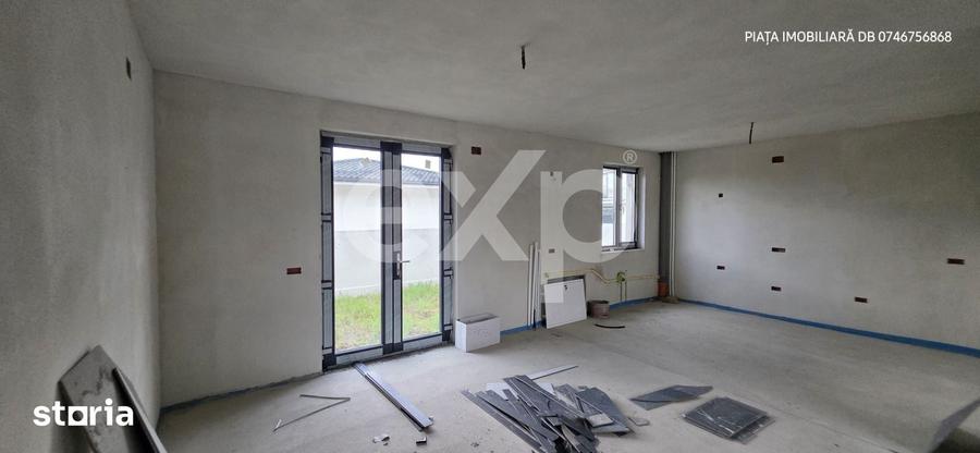 Casă cu 4 camere cu Teren 250 Mp în Ulmi