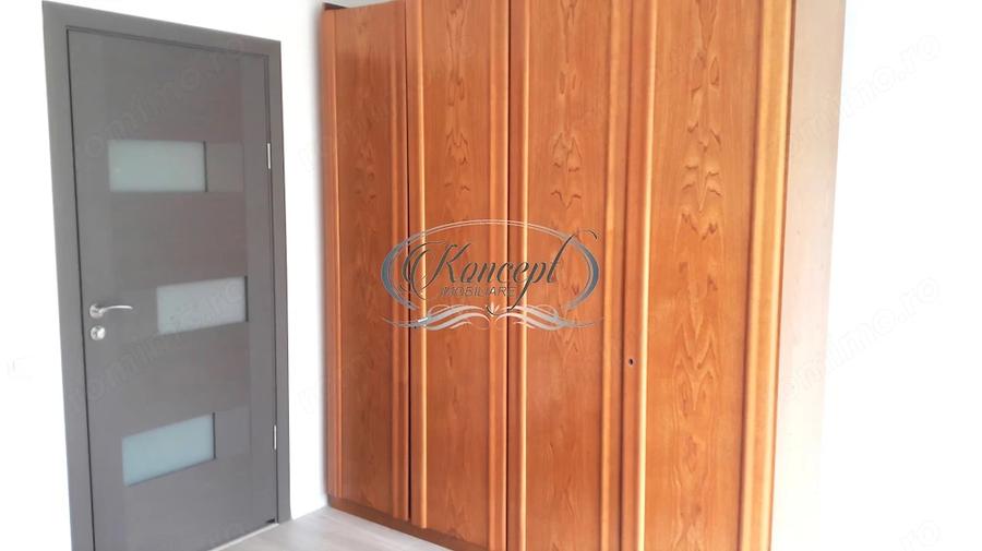 Apartament cu 3 camere semidecomandat, mobilat în Sopor