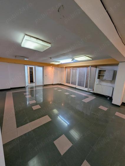 Spațiu comercial, de 70 mp, în Central