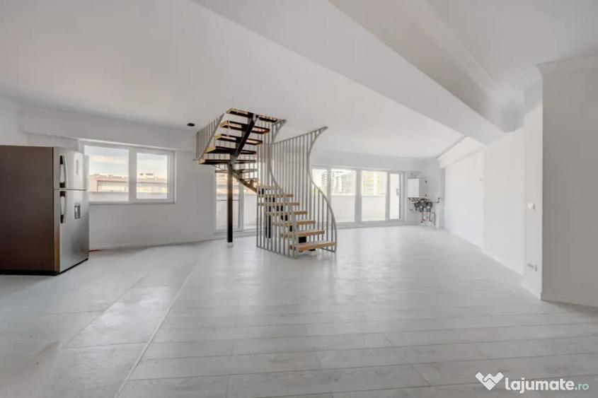 Apartament cu 6 camere decomandat în Timpuri Noi