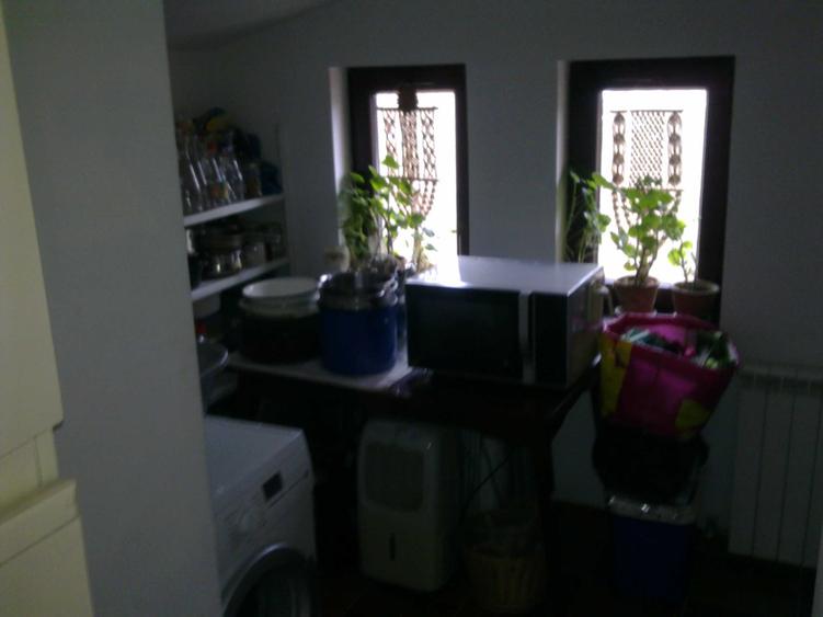 Casă cu 4 camere în Păun