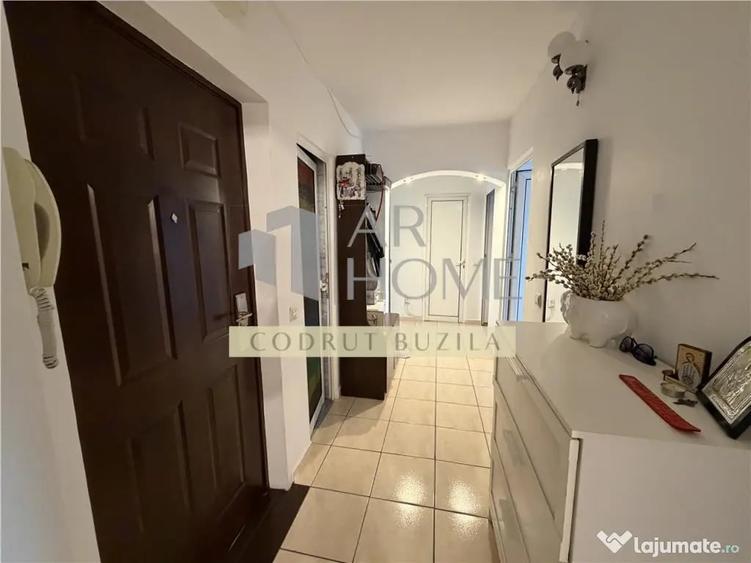 Apartament cu 3 camere decomandat în Ultracentral