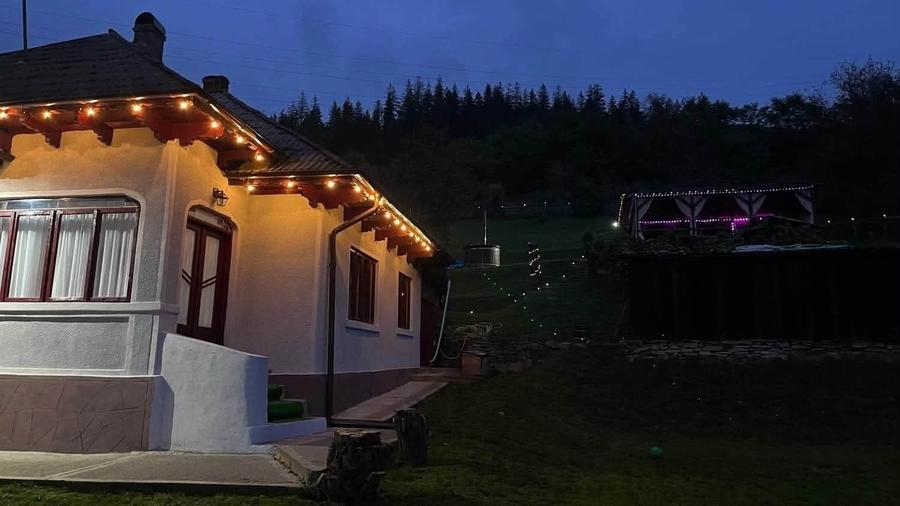 Casă cu 4 camere în Tașca