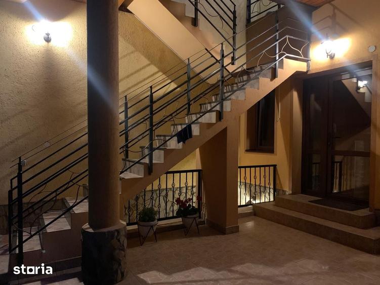 Casă cu 7 camere cu Teren 1783 Mp în Hărman