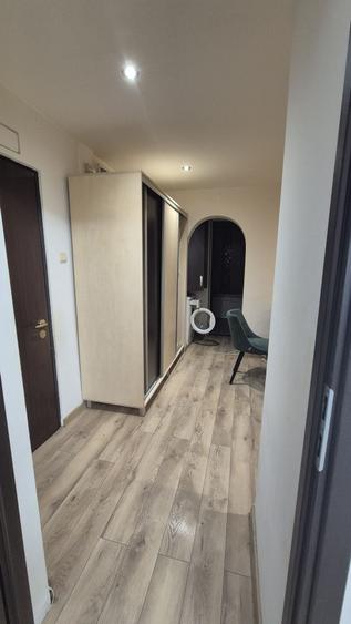 Apartament cu 2 camere decomandat în Crângași