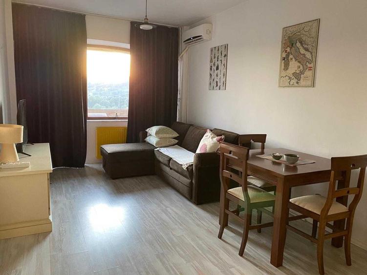 Apartament cu 2 camere decomandat în Exterior Vest
