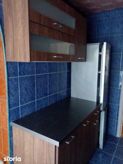 Apartament cu 3 camere decomandat în Noua