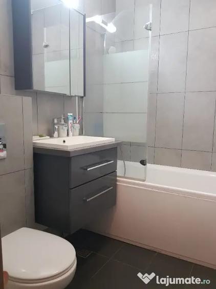 Apartament cu 2 camere semidecomandat în 1 Mai