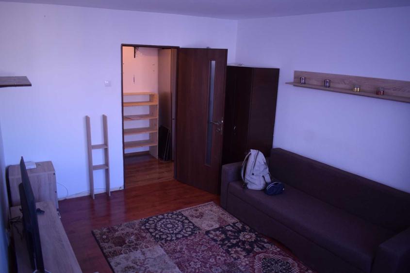 Garsonieră nedecomandată în Gară