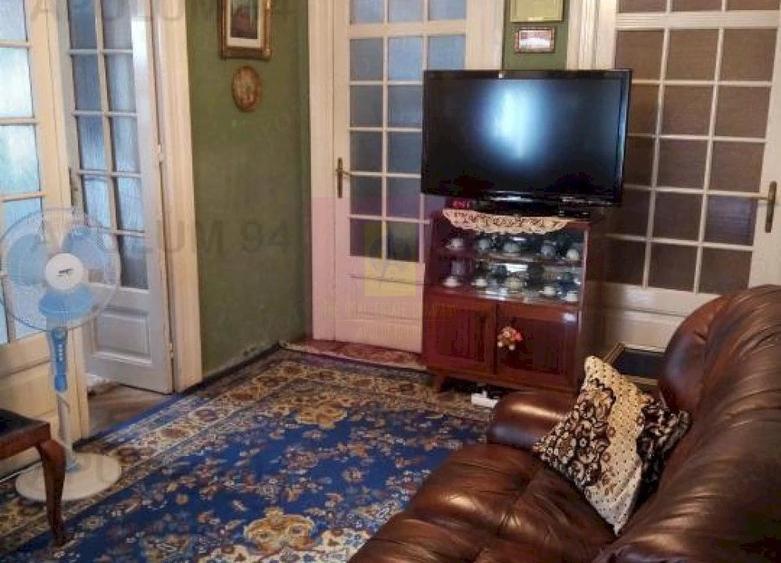 Apartament cu 6 camere decomandat în Plevnei