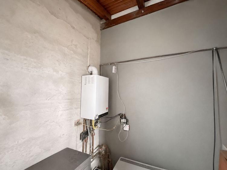 Casă individuală cu 5 camere cu Canalizare în Săcălaz
