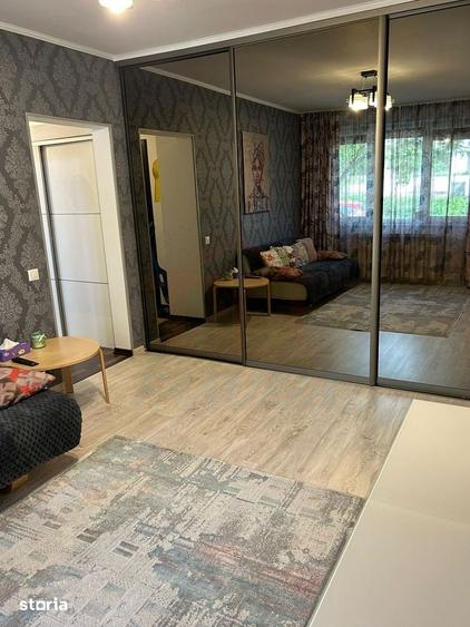 Apartament cu 2 camere în Micro 38