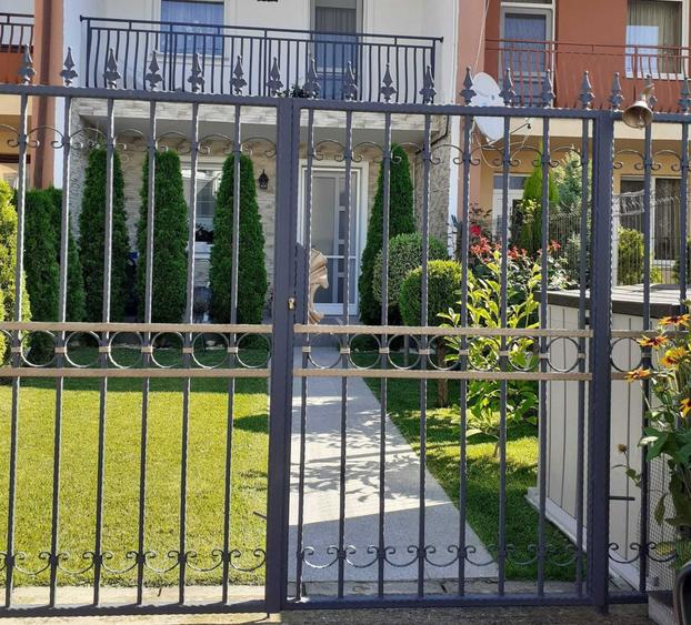 Casă cu 3 camere în Central