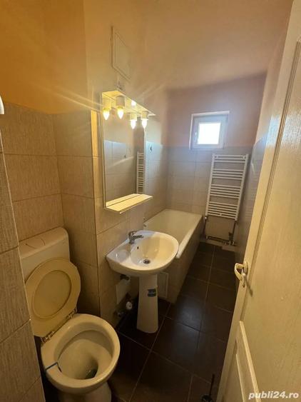 Apartament cu 3 camere semidecomandat în Șagului