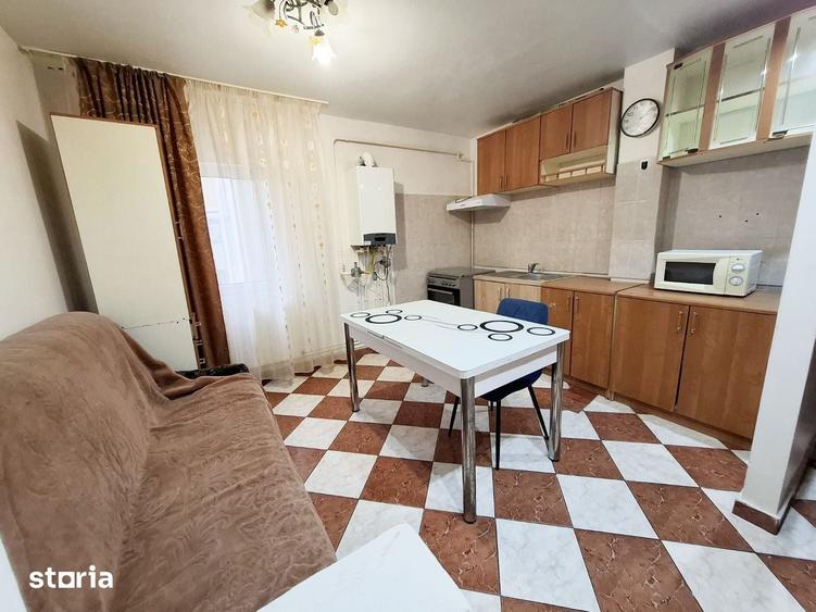 Apartament cu 2 camere semidecomandat în Unirii Nord