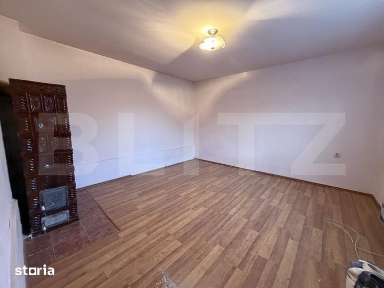 Casă cu 4 camere cu Teren 1000 Mp în Lozna