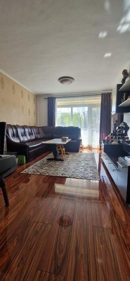 Duplex cu 4 camere cu Canalizare în Bună Ziua