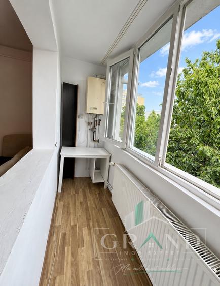 Apartament cu 3 camere semidecomandat, mobilat în Gheorgheni