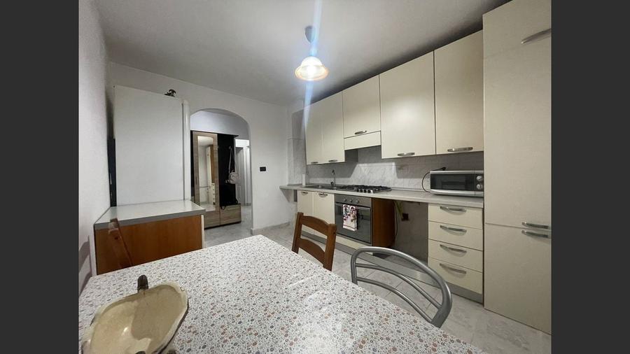 Apartament cu 3 camere decomandat, mobilat în Luncă