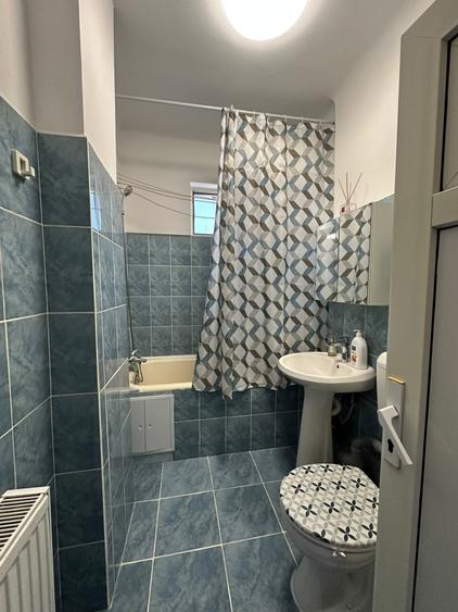 Apartament cu 2 camere semidecomandat, mobilat în Vitan
