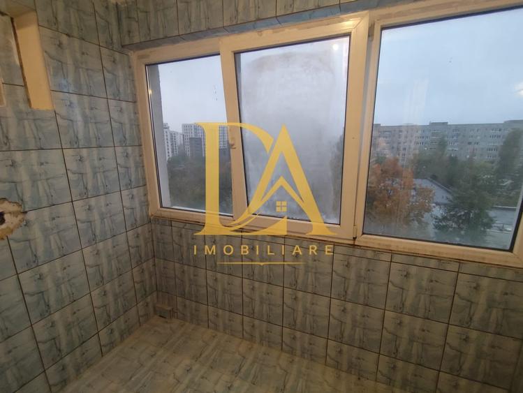 Apartament cu 2 camere semidecomandat în Pajura