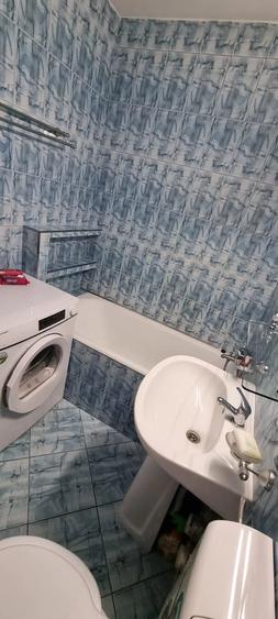 Garsonieră decomandată în Girocului