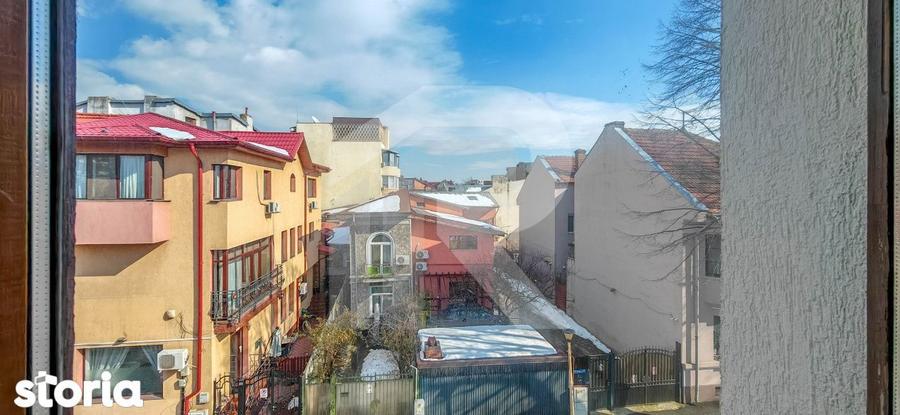Casă cu 5 camere cu Teren 128 Mp în Iancului