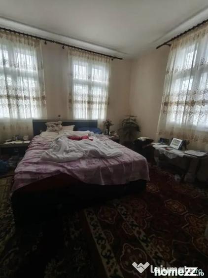 Casă cu 4 camere cu Teren 1767 Mp în Rădăuți