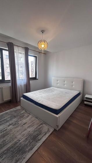 Apartament cu 2 camere semidecomandat, mobilat în Drumul Taberei