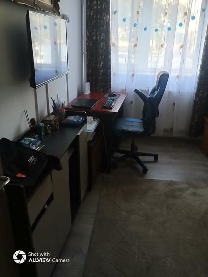 Apartament cu 2 camere semidecomandat în Silișteni