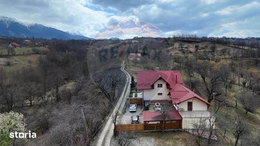 Casă cu 6 camere cu Teren 10331 Mp în Bran