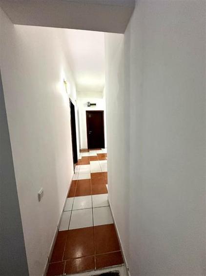 Casă cu 4 camere cu Teren 300 Mp în Central