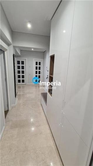 Apartament cu 3 camere decomandat în Copou