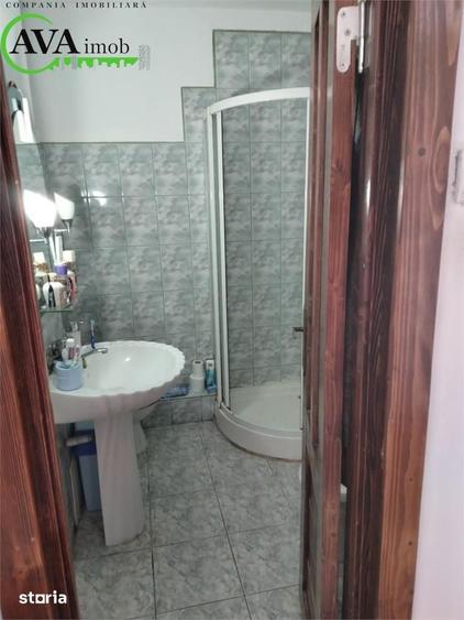 Apartament cu 3 camere decomandat în Mioriței