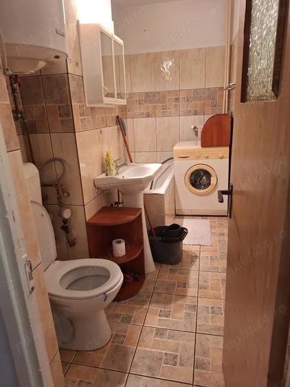 Garsonieră decomandată în 13 Septembrie