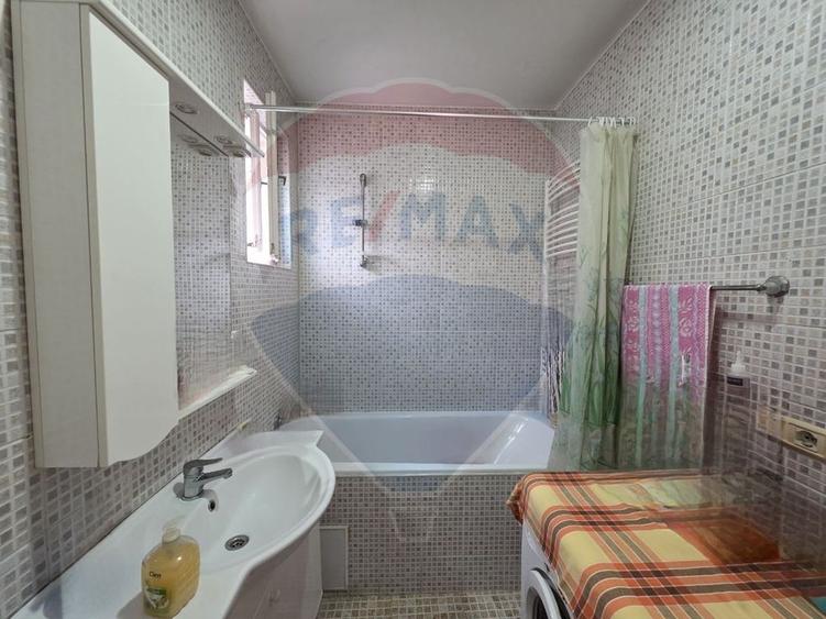 Casă individuală cu 4 camere cu Teren 647 Mp în Aradul Nou