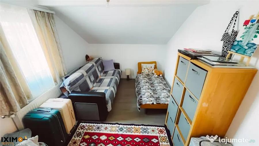 Casă cu 6 camere cu Teren 10100 Mp în Traian