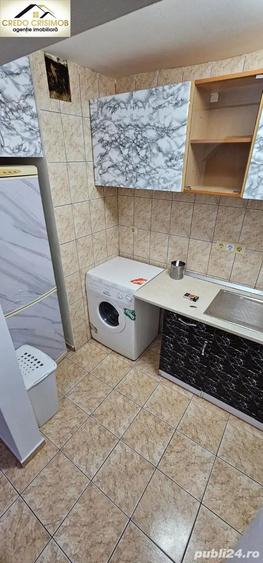 Apartament cu 4 camere semidecomandat în Micro II