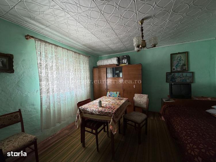 Casă cu 4 camere cu Teren 1531 Mp în Pecineaga