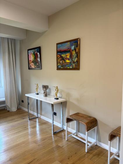 Apartament cu 4 camere în Dorobanți