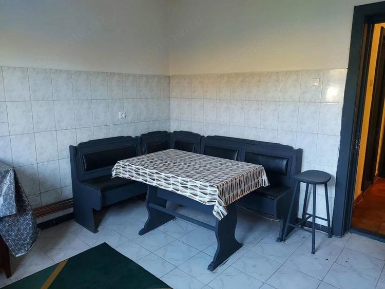 Spațiu comercial, de 250 mp, în Bascov