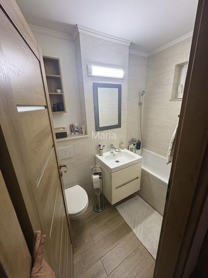 Inchiriez apartament 3 camere