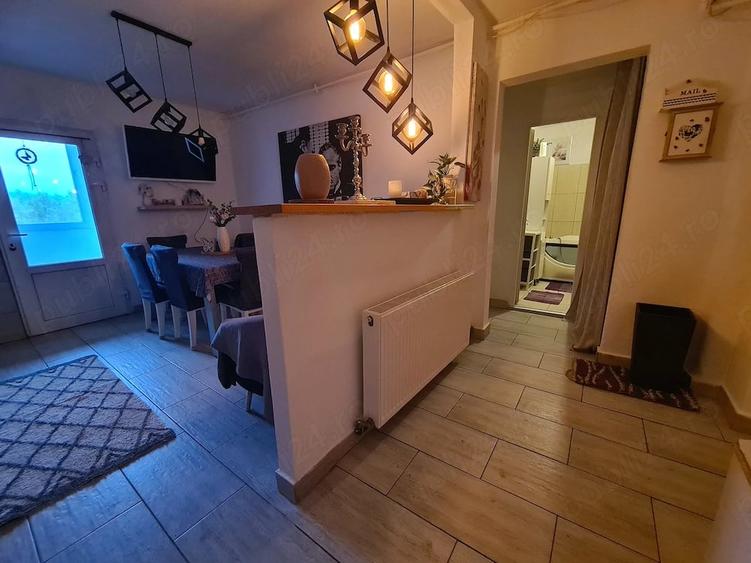 Apartament cu 2 camere decomandat în Govândari