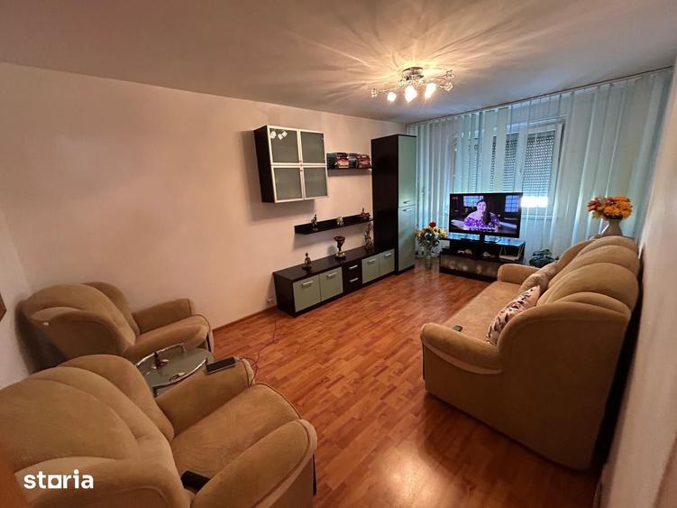 Apartament cu 3 camere decomandat în Sălăjan